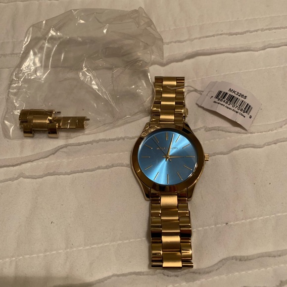 Michael Kors Ladies Slim Runway Watch (MK3265) - Picture 3 of 4